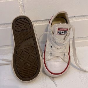Toddler converse sneakers size 7